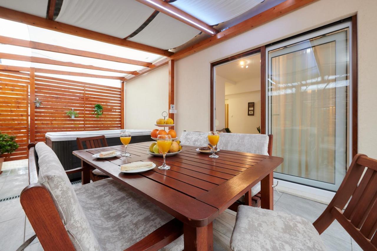 Apartment Boris Trogir Exterior foto