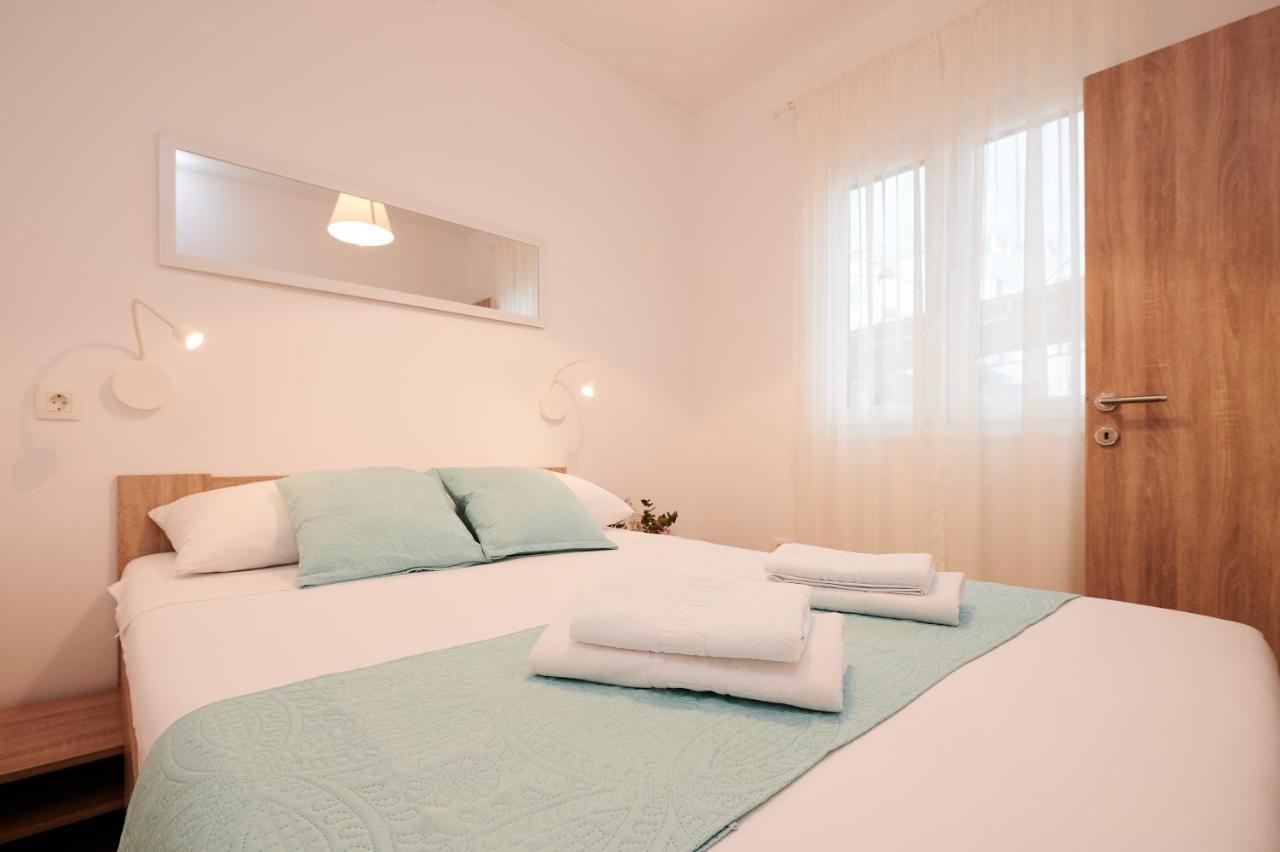 Apartment Boris Trogir Exterior foto